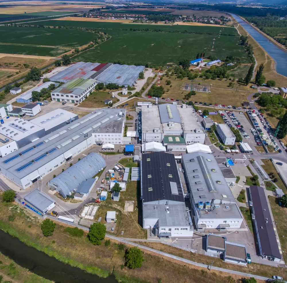 VACUUMSCHMELZE, Horná Streda